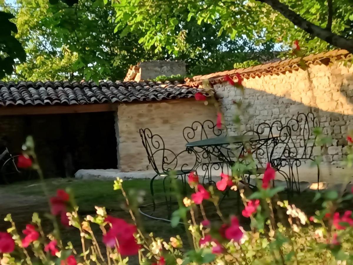 Salles-sur-Mer Gite 3 Etoiles Avec Spa, 2 Chambres Le Logis De Pearl מראה חיצוני תמונה